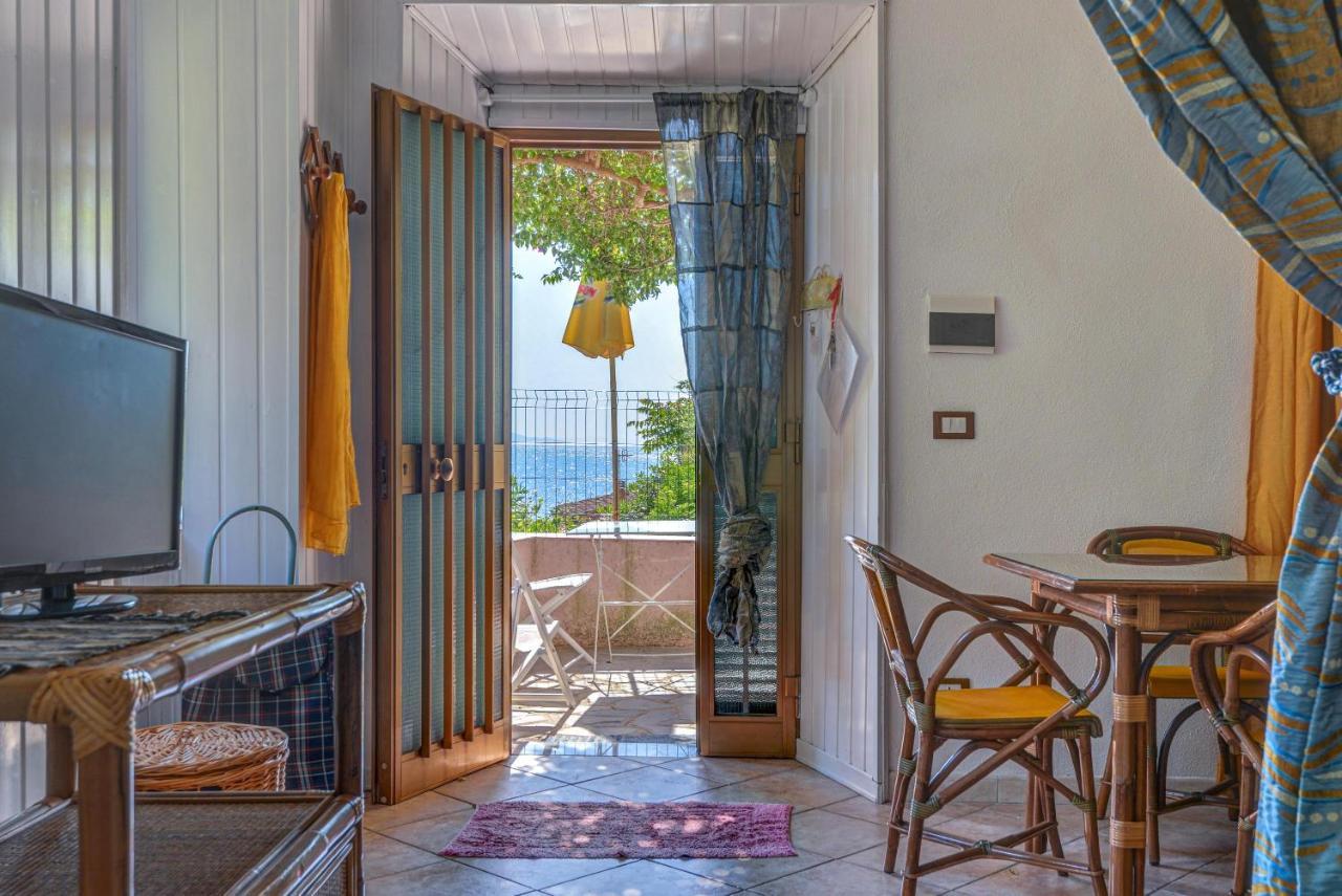 Casa Vacanze Iose 리오마리나 외부 사진